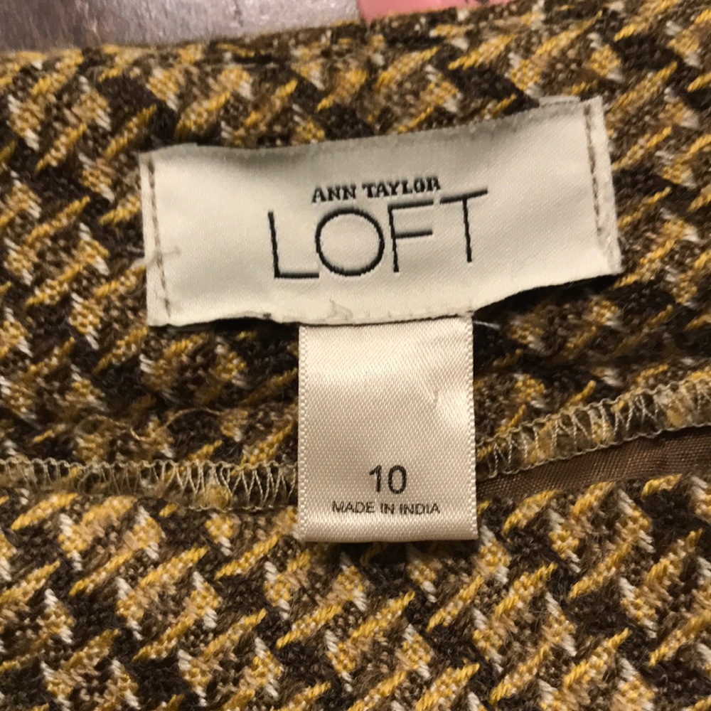 FLASH SALE Ann Taylor checked skirt - Picture 4 of 4